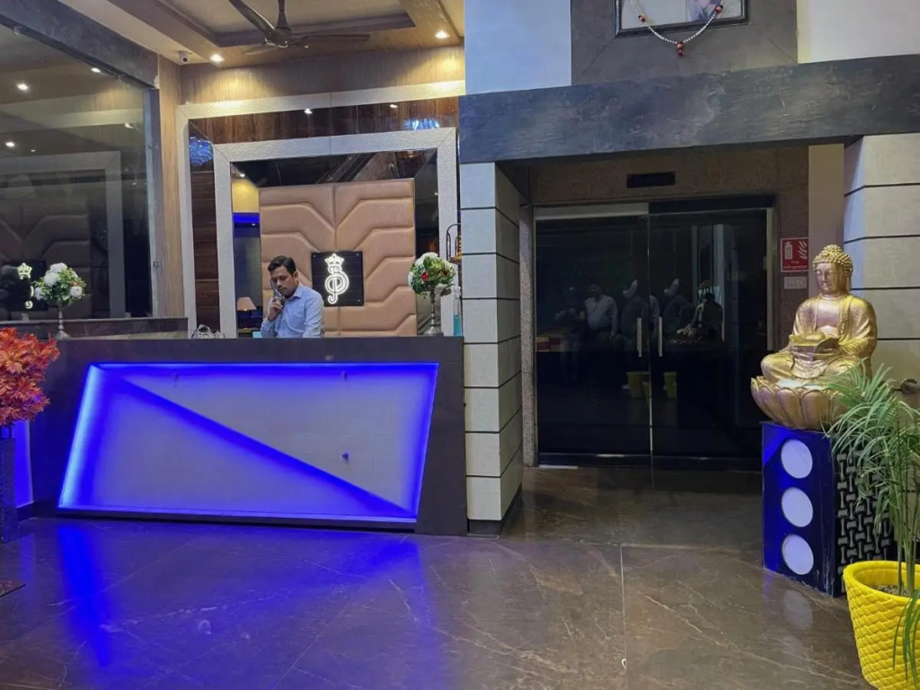 Hotel Bhagyaraj Palace - Best Hotel In Kanpur