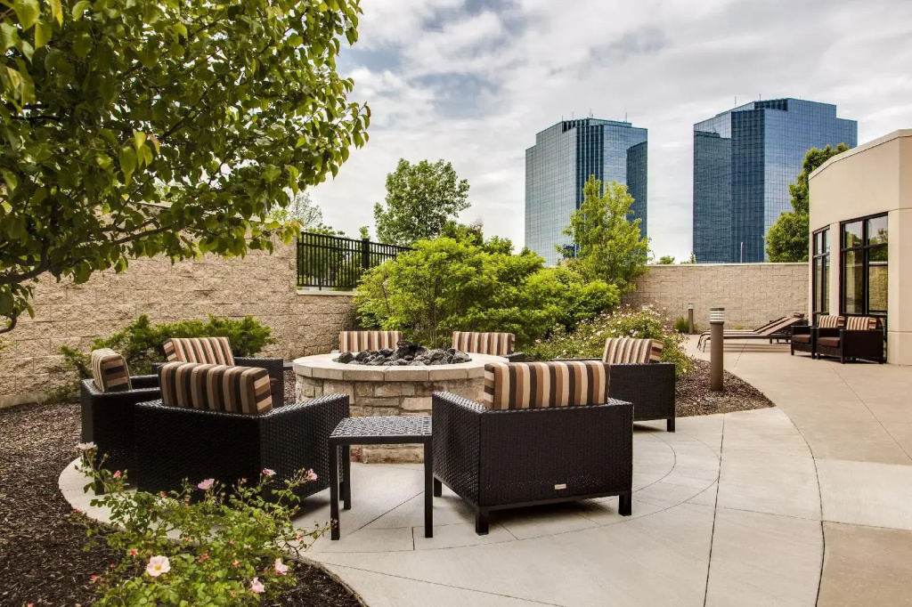 Courtyard by Marriott Chicago Schaumburg/Woodfield Mall