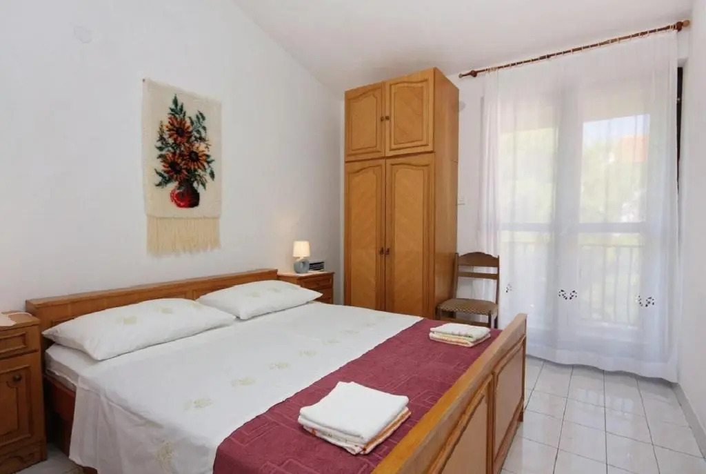 Apartment Nedjeljko - 150m from sea