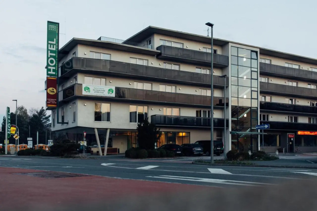harrys home Hart bei Graz hotel & apartments
