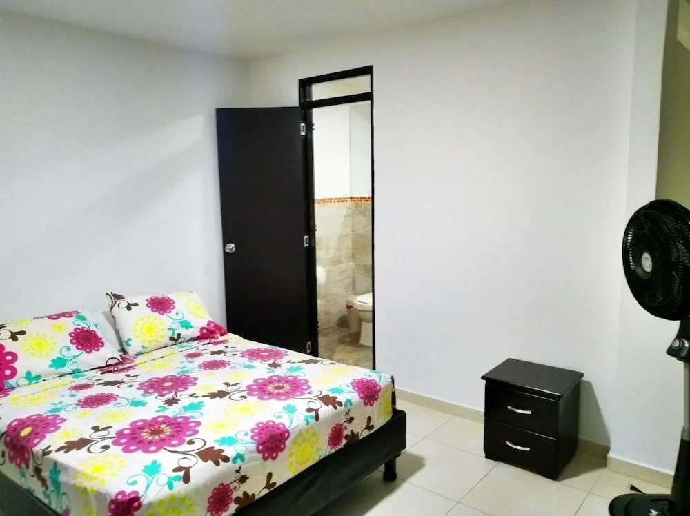 Hostal Alameda