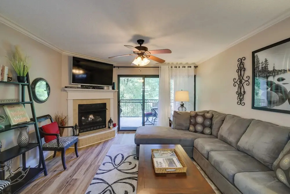 Gatlinburg Condo ~ 2 Mi to Smoky Mountains!