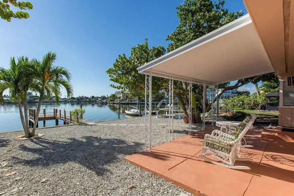 Coastal Escape - Indian Rocks Beach 2 Bedroom Apts by Redawning