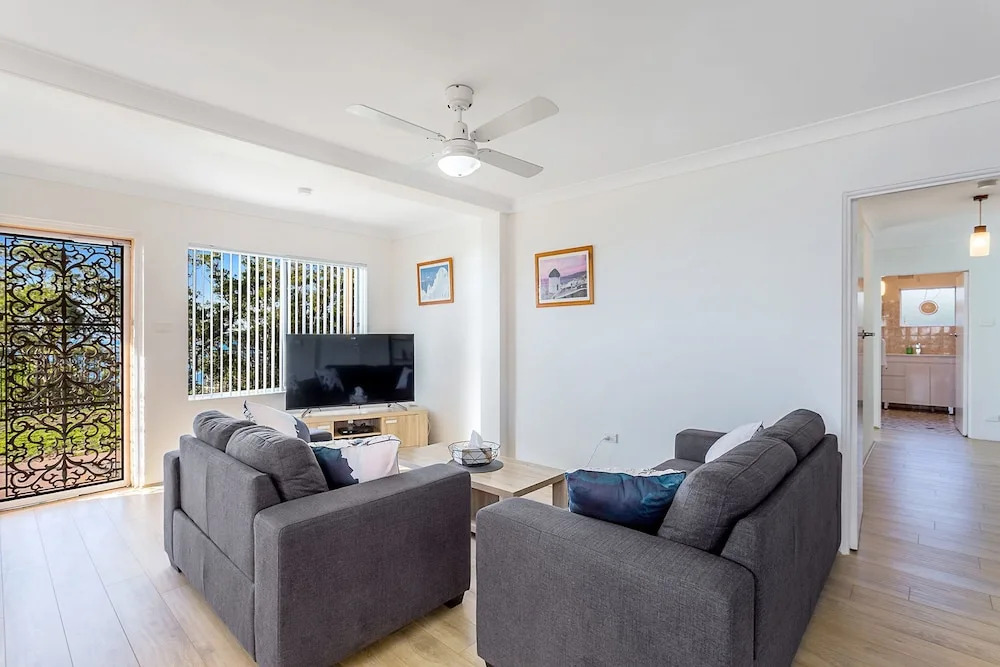 Ronald Avenue, 57