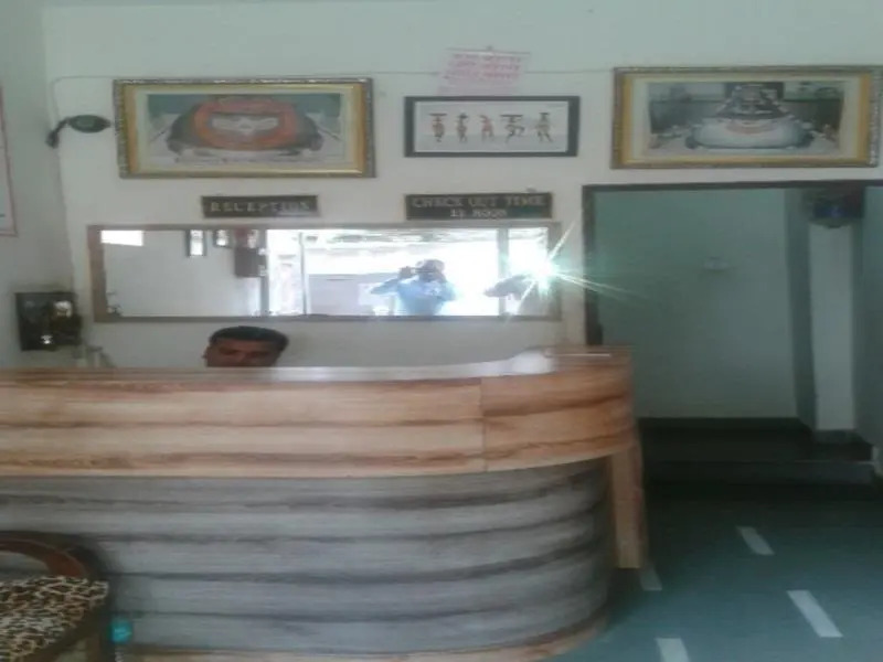 Natraj Inn P Guest House
