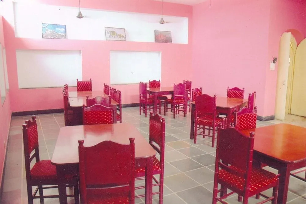Hotel Saheli Palace