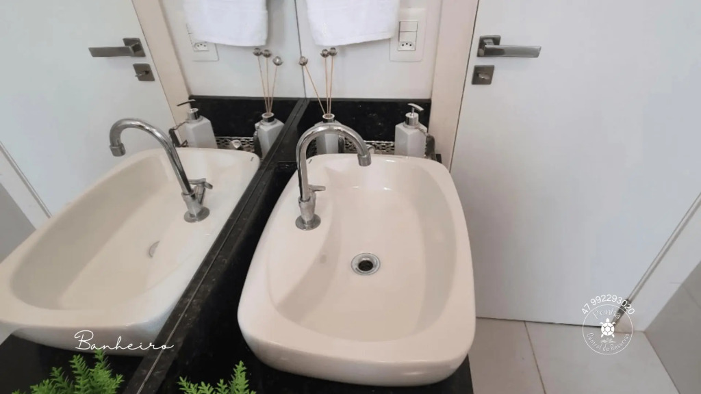 Apartamento Porto Piçarras, Com Piscina A 100 Metros Da Praia, Balneário Piçarra