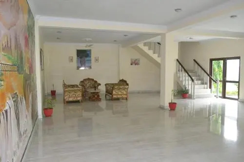 Hotel Ganesha Garden Villa Khajuraho