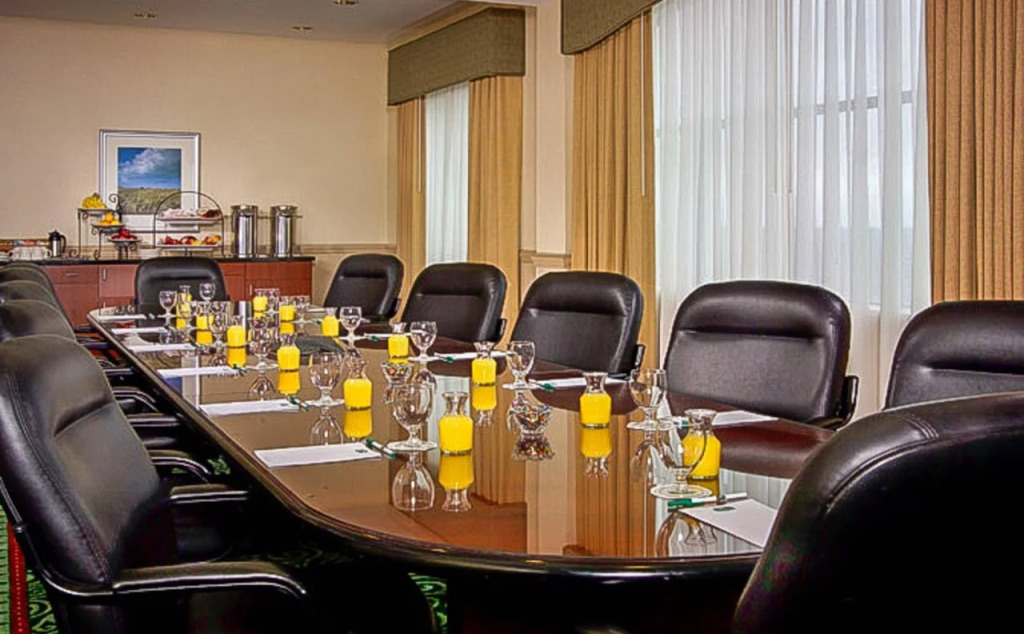 Courtyard by Marriott Long Island MacArthur Airport