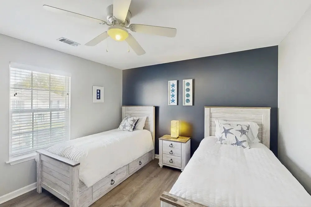 4 BR Home w/ Patio Furniture & In-ground Pool
