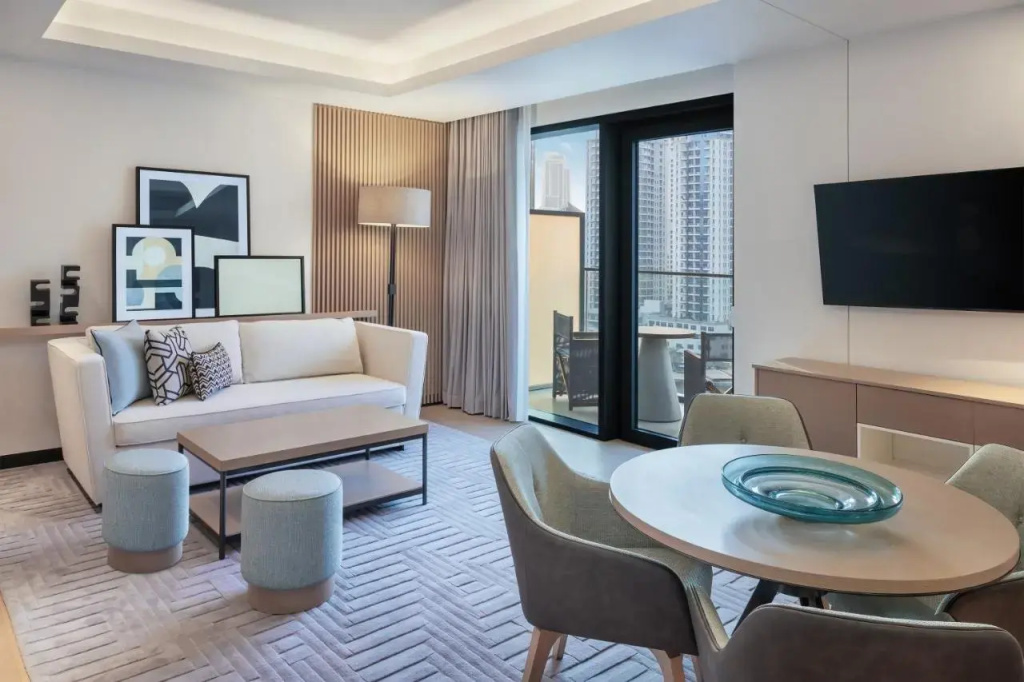 Vida Dubai Marina & Yacht Club