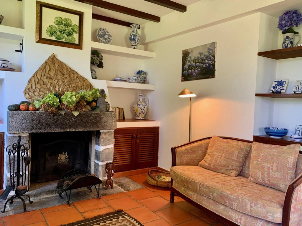Stone House - Sete Cidades
