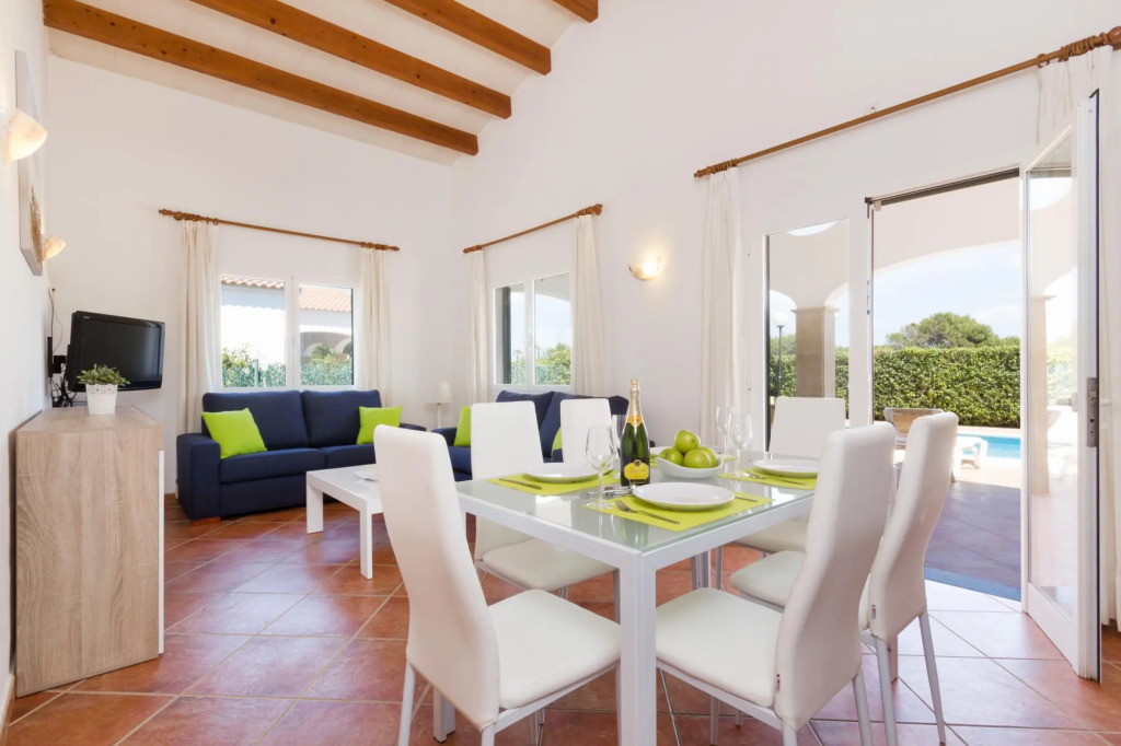 Villa Tonia by Villa Plus