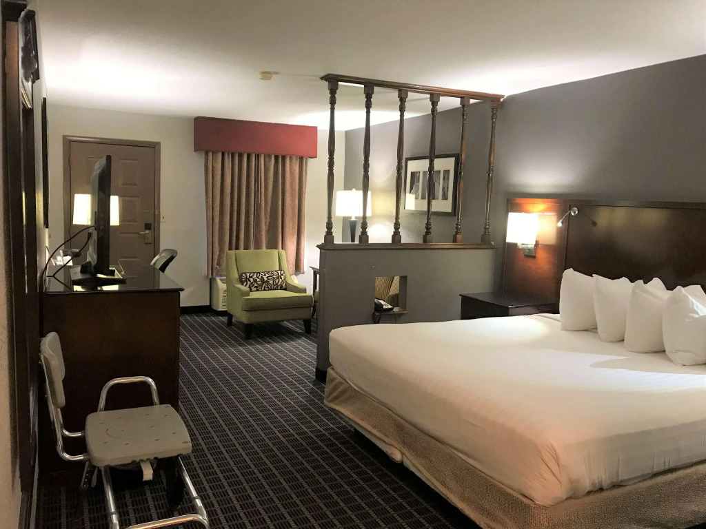 SureStay Plus Hotel by Best Western Greenwood