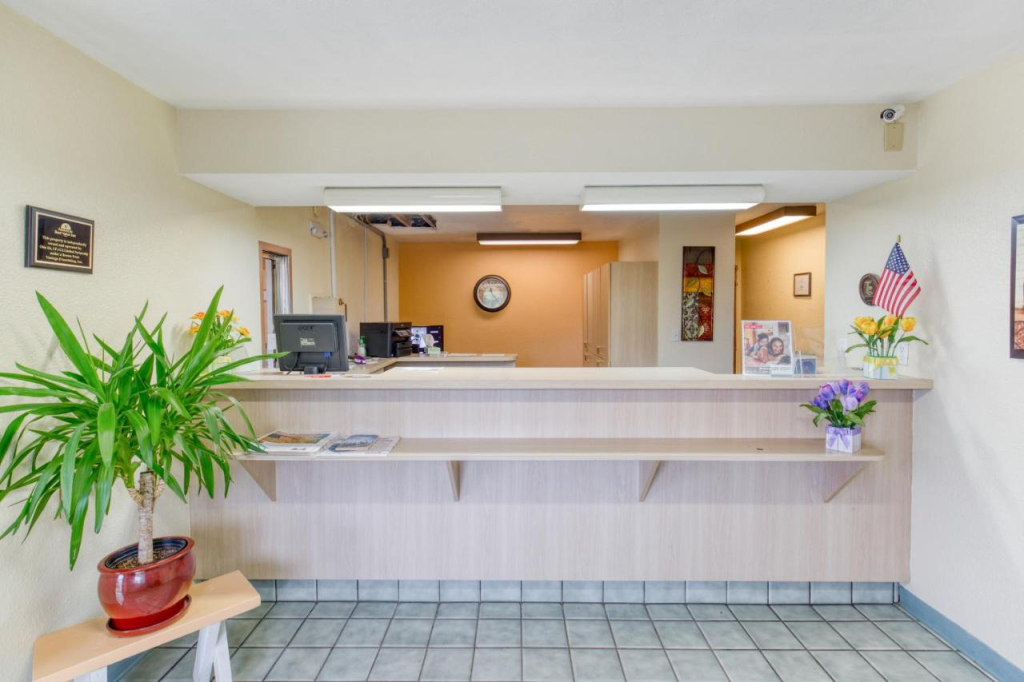 Days Inn by Wyndham New Philadelphia