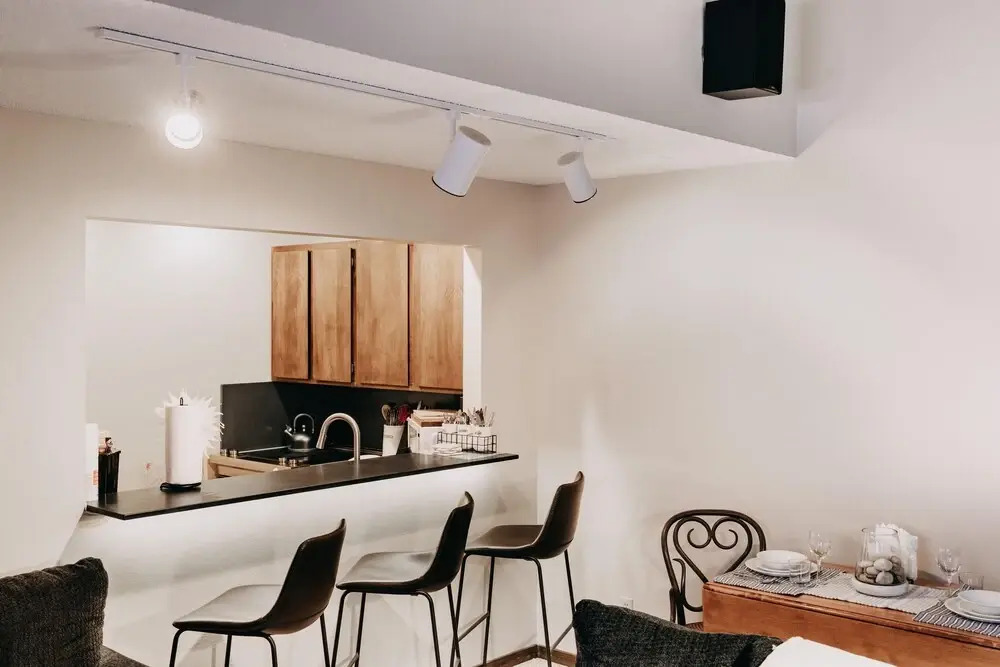 Condo - Pets OK - Fireplace, Sleeps 4!