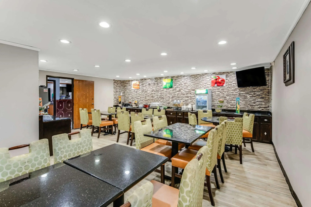 Merriam Park Inn
