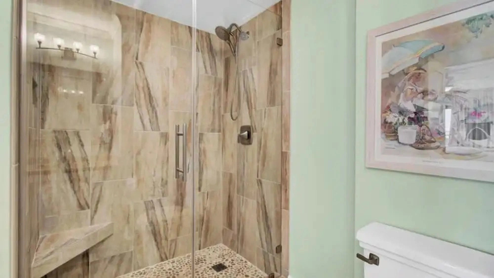 415 Seascape by Avantstay Beachfront Condo w/ Communal Pool Access
