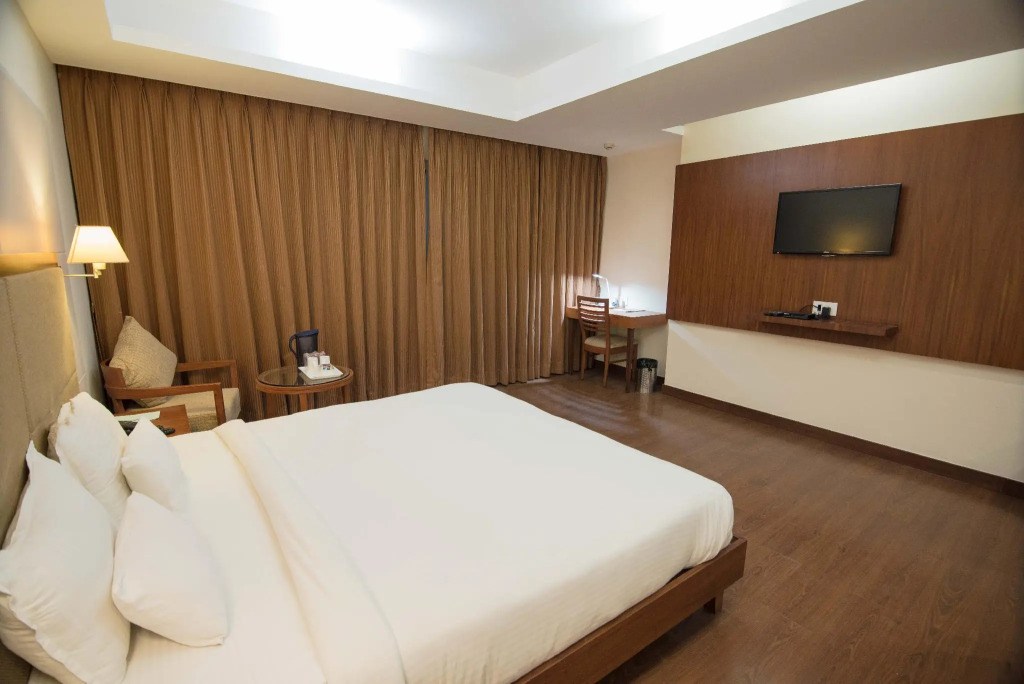 L N Hotels and Resorts