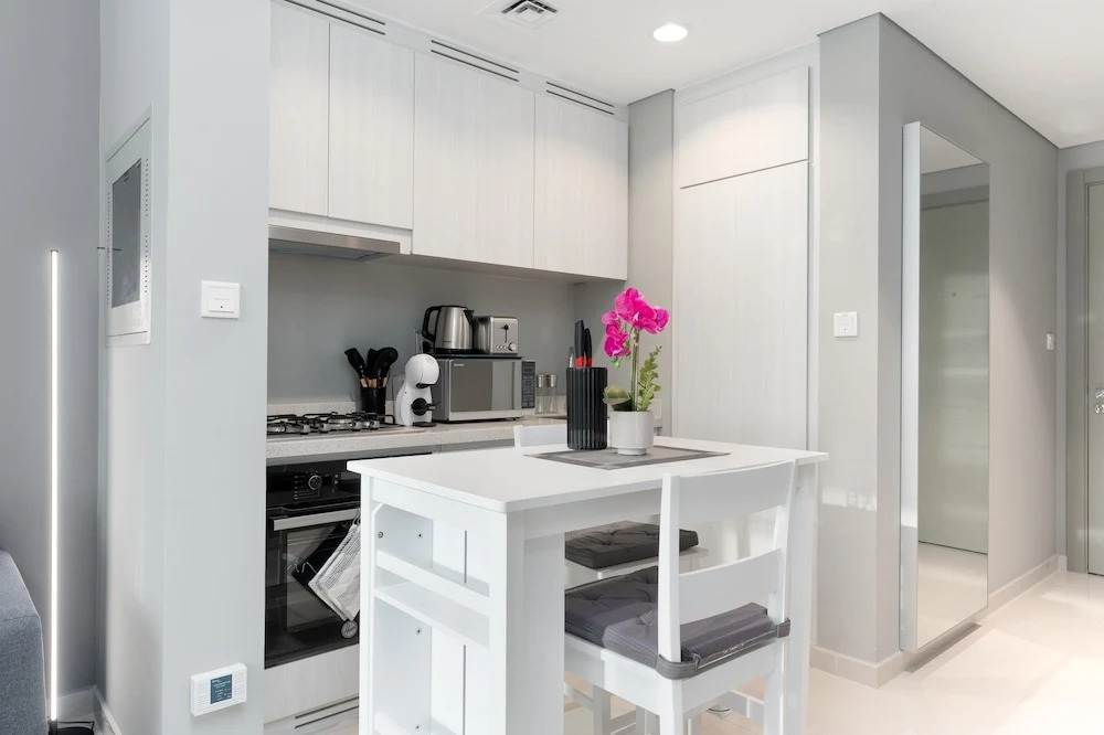 Whitesage Downtown's Gem A Fancy Retreat Near Burj Khalifa