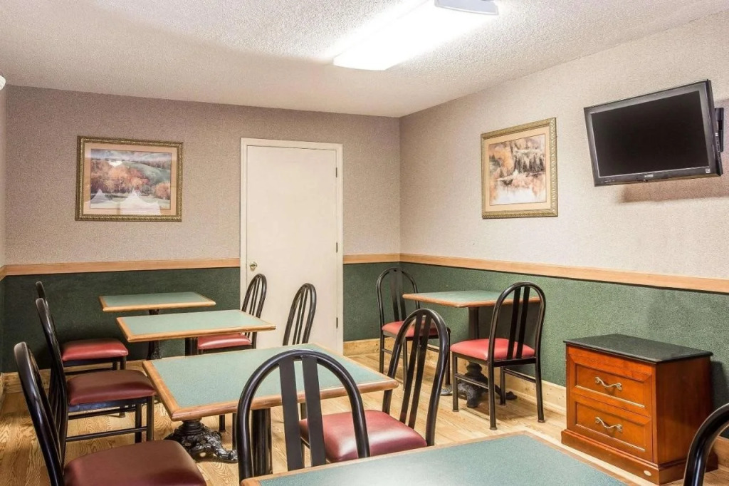 Quality Inn & Suites Mt Chalet
