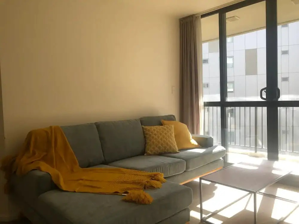 Spacious 2BR Near Westfield Newmarket