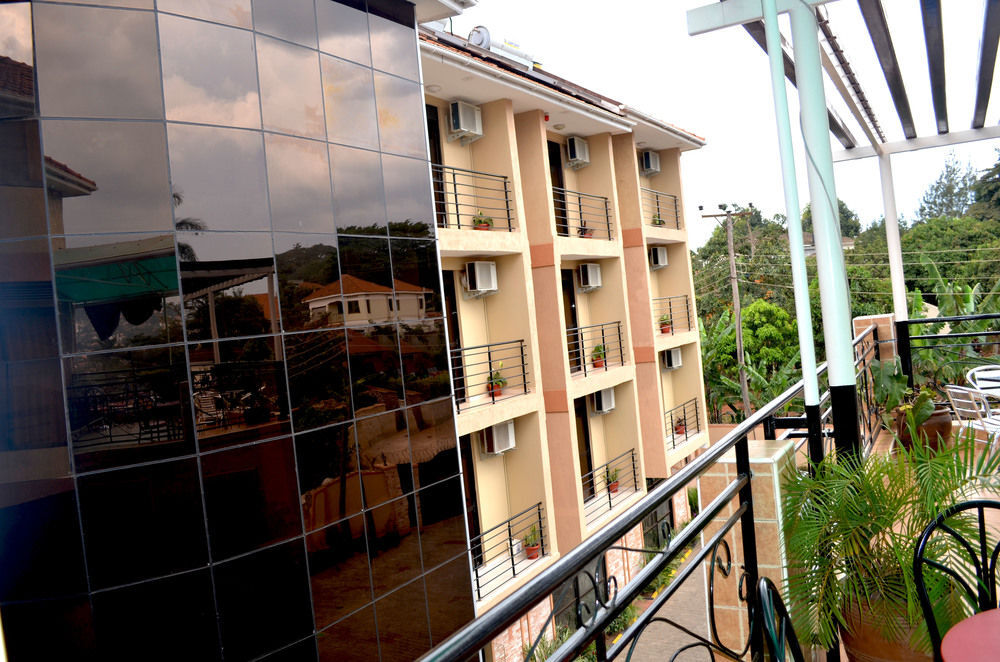 Maries Royale Hotel