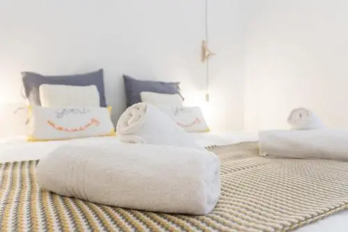 TPC Yellow Tiles Apartment