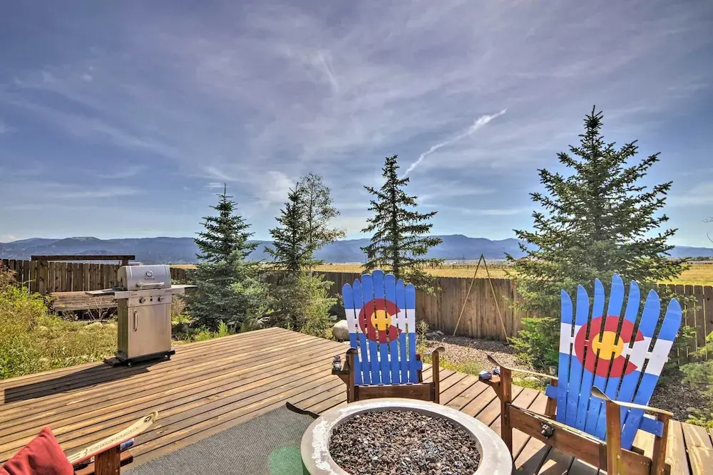 2 Mi to Hot Springs: Nathrop Gem w/ Fire Pit