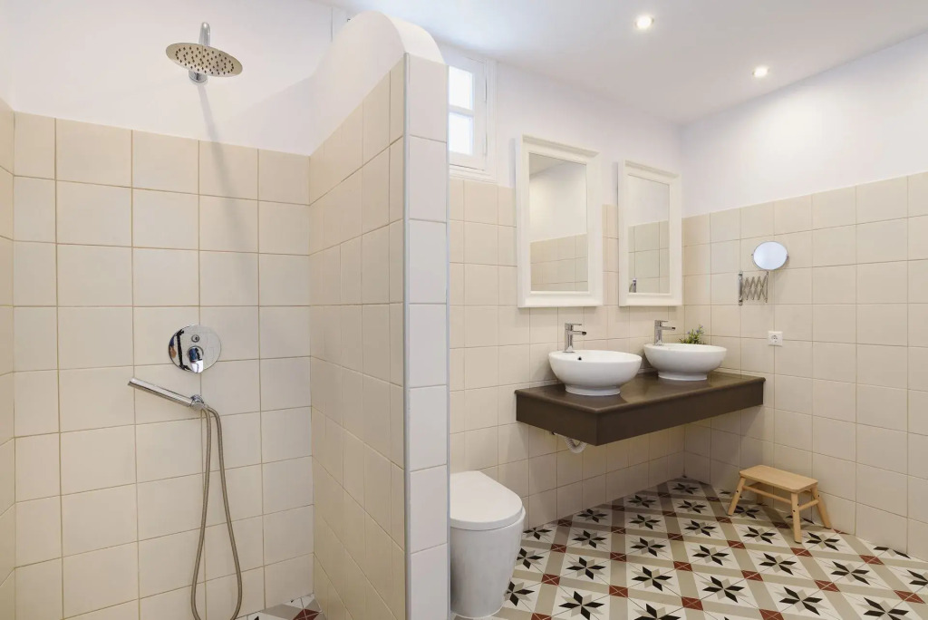 Thea Villas and Suite