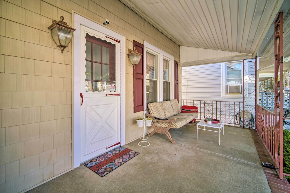 Family-friendly Wildwood Apt: Bike to Beach!