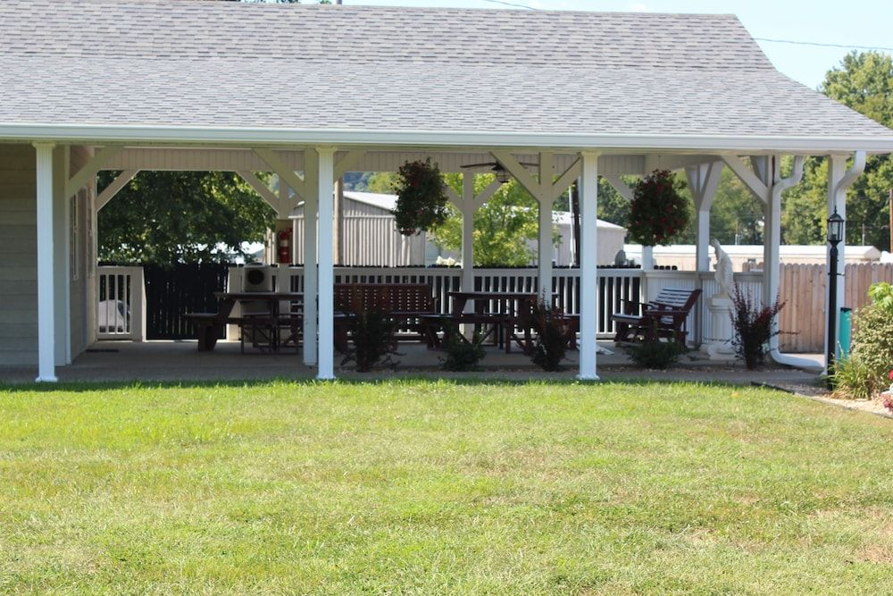 Browns Motel