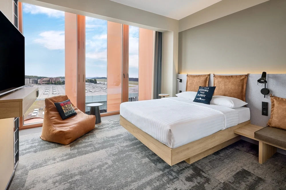 Moxy Luxembourg Airport