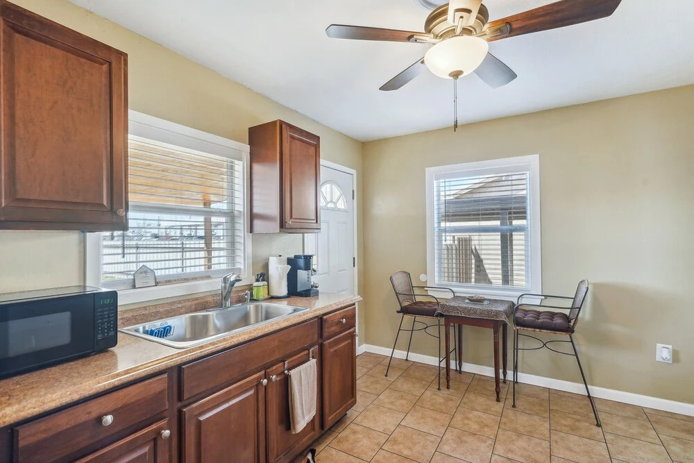 Quaint Midland Home ~ 1 Mi to Downtown!