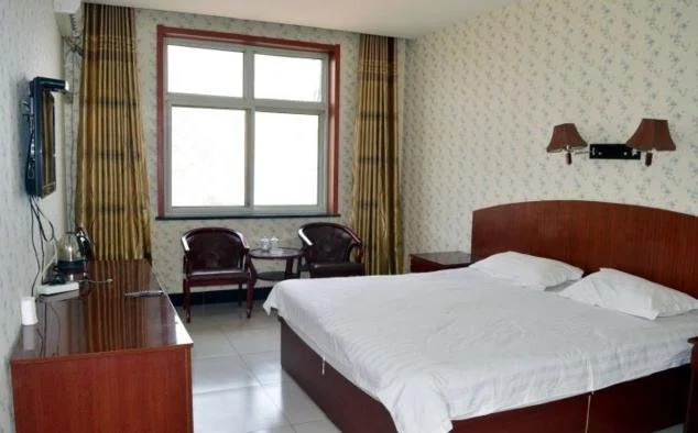 Yijia Business Hotel