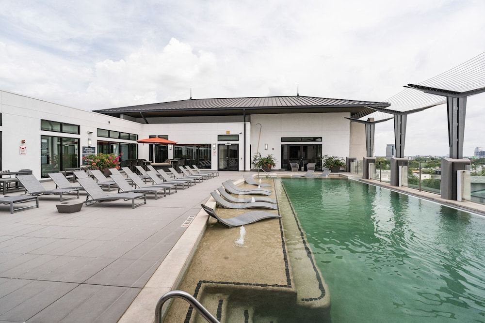 The Luxury Suites of Houston