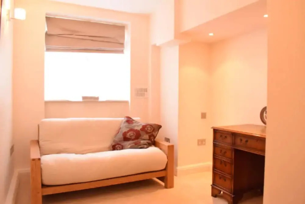 Spacious 2 Bedroom Apartment Near Notting Hill Gate