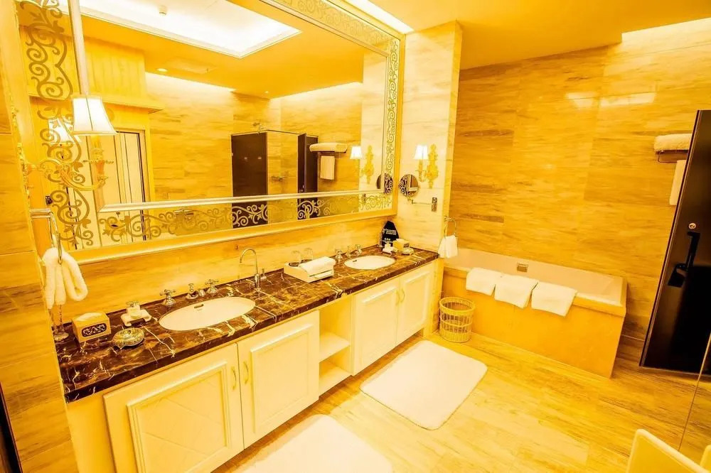 Huangjingang Holiday Hotel