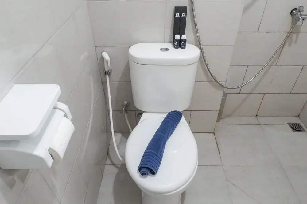 Comfy Studio Apartment Connected to Mall at Benson Supermall Mansion