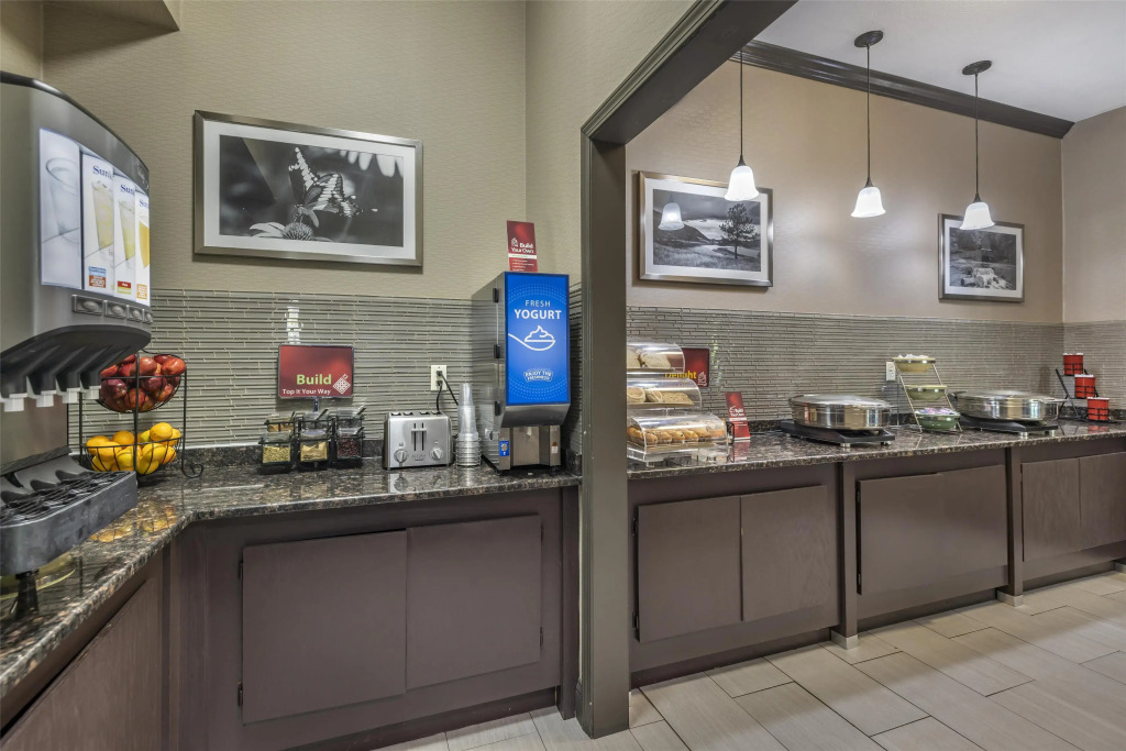 Best Western Plus Lees Summit Hotel & Suites