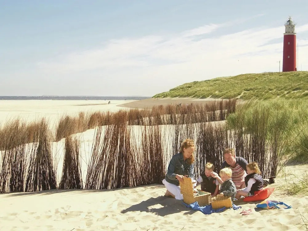 Restyled Single Storey Bungalow, Near the Sea on Texel