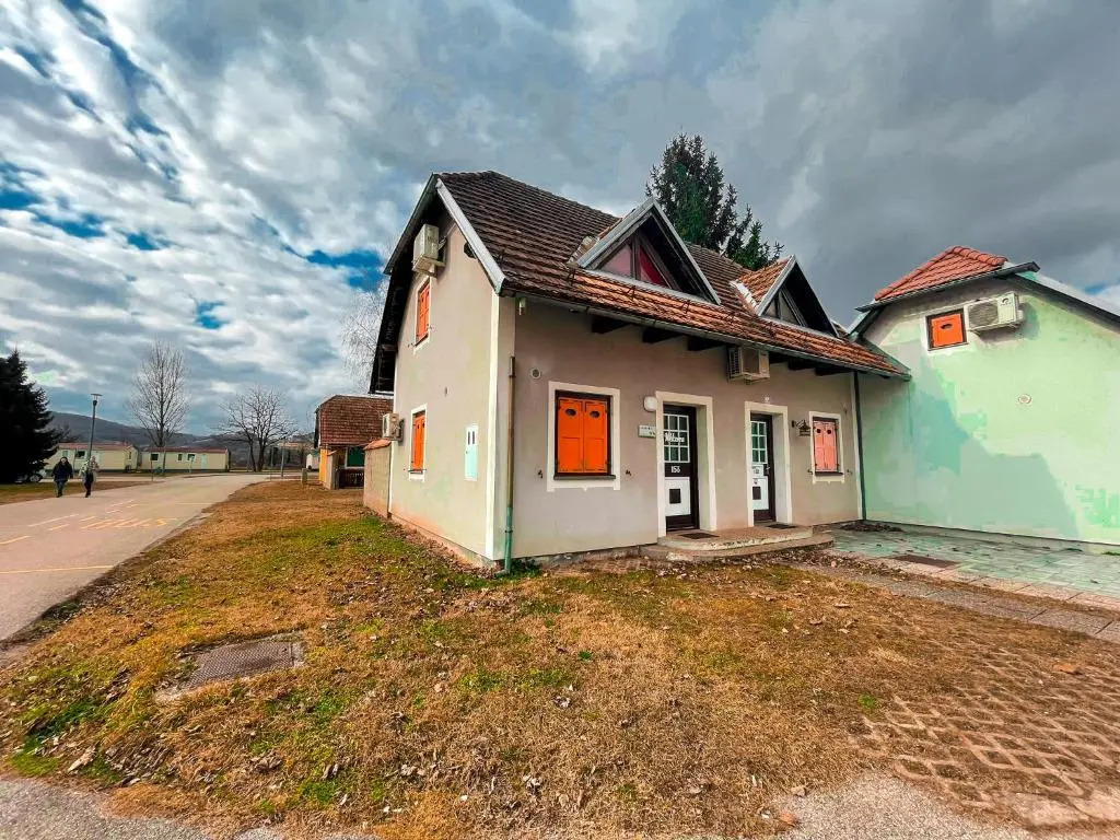 Mad House Apartment 2, Terme Čatež