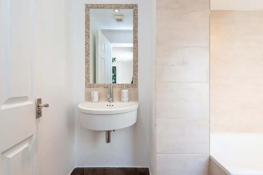 Elegant 3Bed Apartment in Kensington Olympia