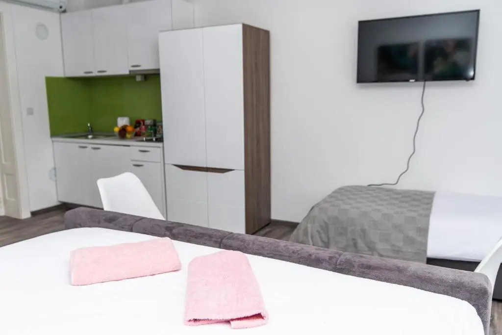 Modern studio for 3 people in the Heart of the City Center