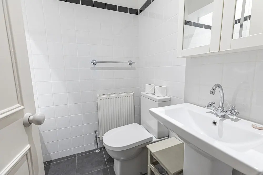 Attractive 2BR Flat in Little Venice, Maida Vale