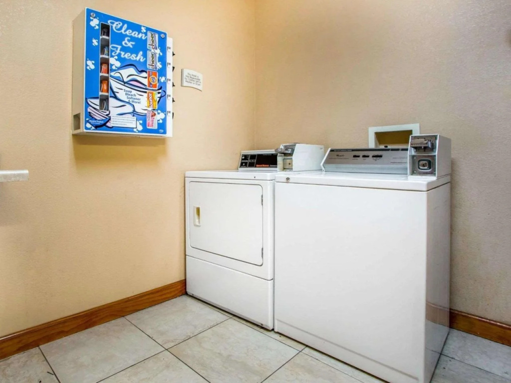 Surestay By Best Western Obetz Rickenbacker Airport