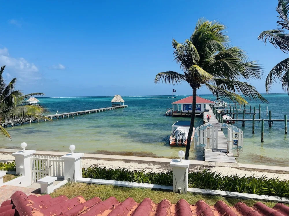 Isla Bonita Yacht Club