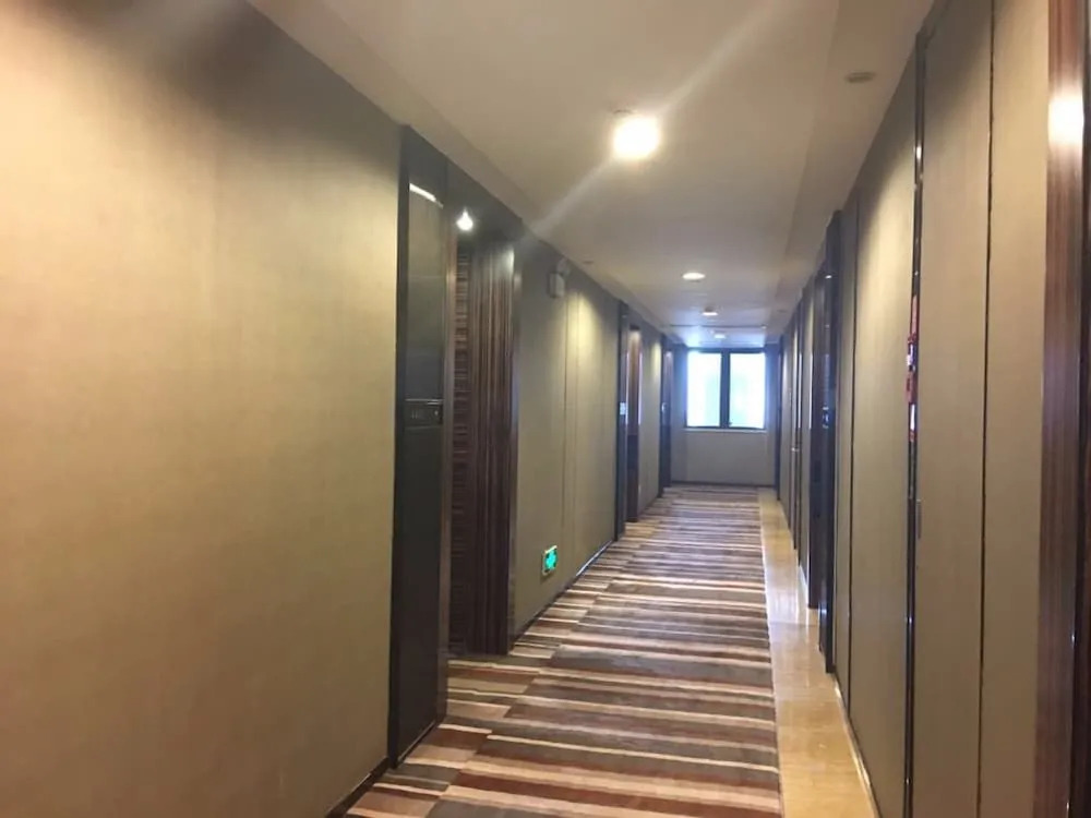 Checkinn Business Apartment-Poly World