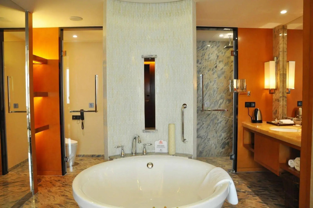Happiness Hotel