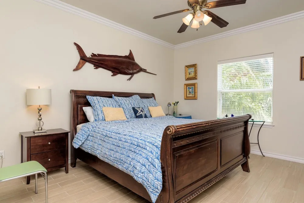 Gardenia Street by Padre Getaways